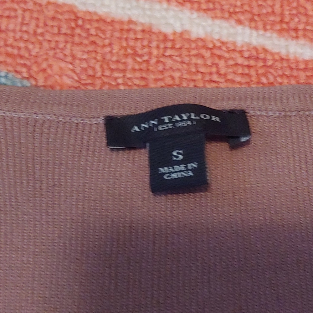 2 for $7: Ann Taylor Brown & Black Knit Top, Small - Picture 3 of 8